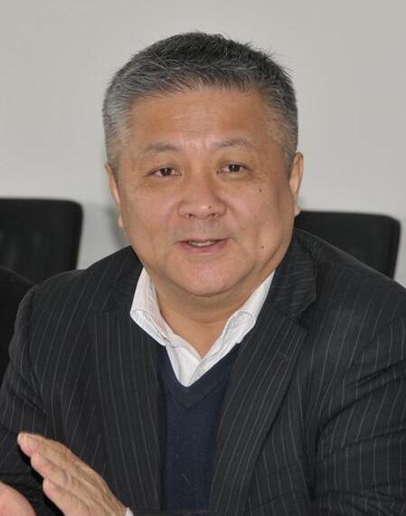 白酒U研的灵h物：(x)徐岩