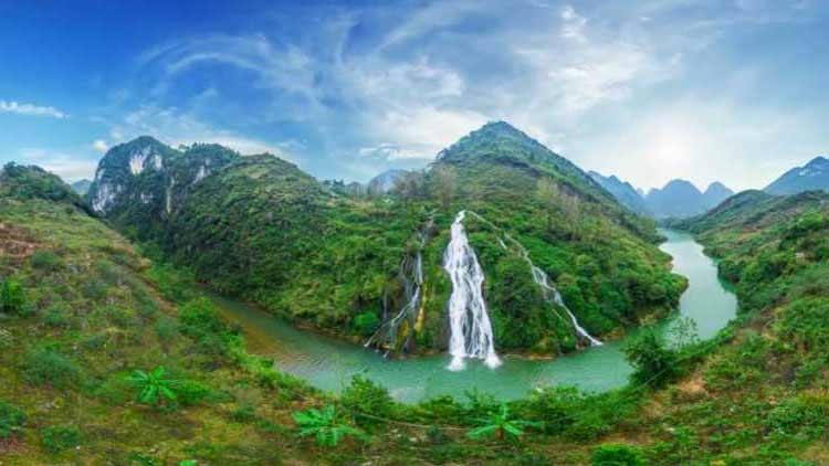 關(guān)嶺落拉河瀑布