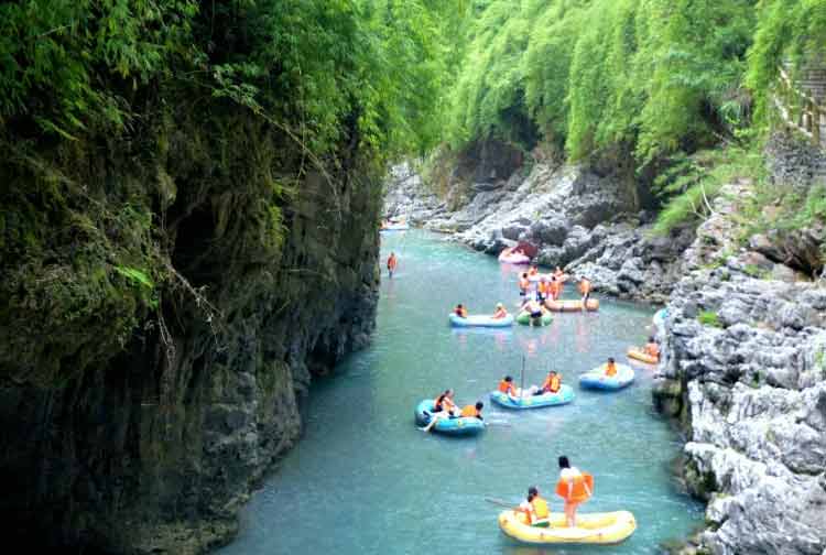 桐梓水銀河大峽谷漂流
