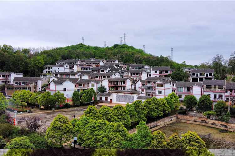 中國農(nóng)村改革第一村——貴州關嶺石板井村