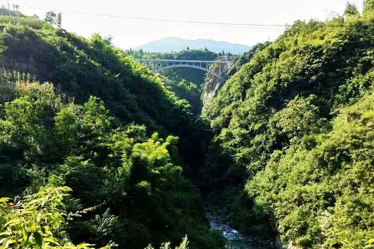 務(wù)川甕溪橋