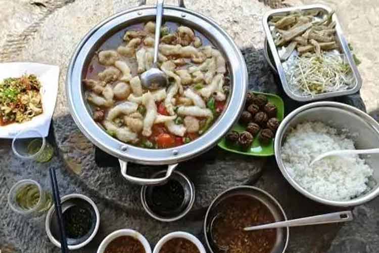 安順屯堡灌湯豬腳