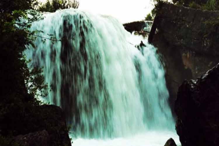 平塘神仙壩瀑布